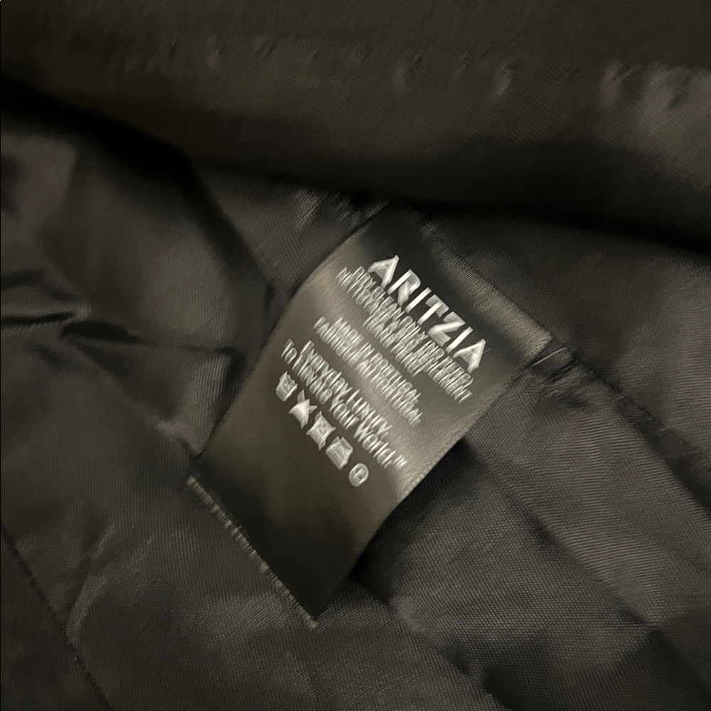 Aritiza Babaton Classic Black Blazer - Picture 5 of 5
